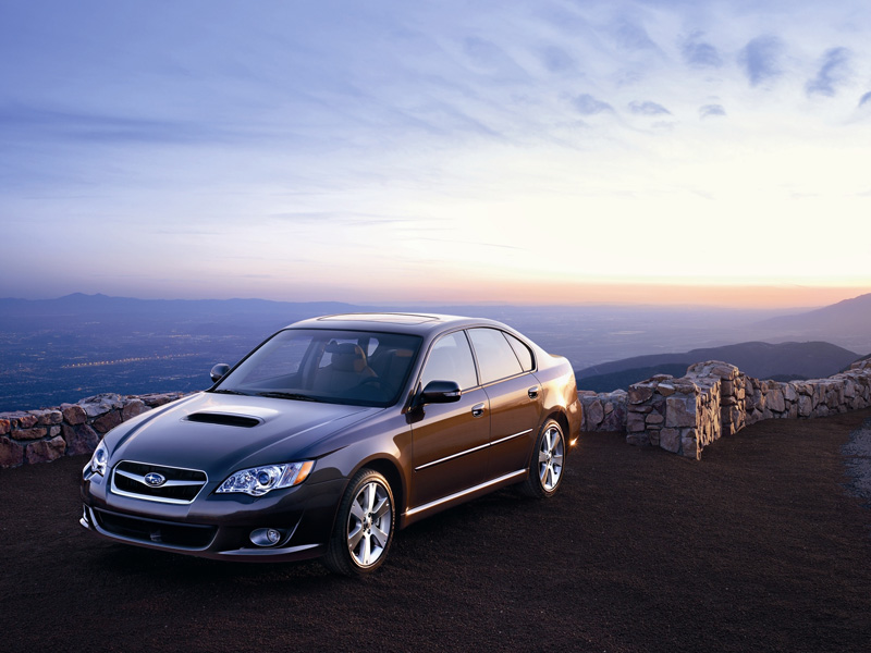 Subaru Legacy IV: 8 фото