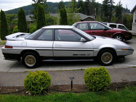 Subaru XT: 3 фото