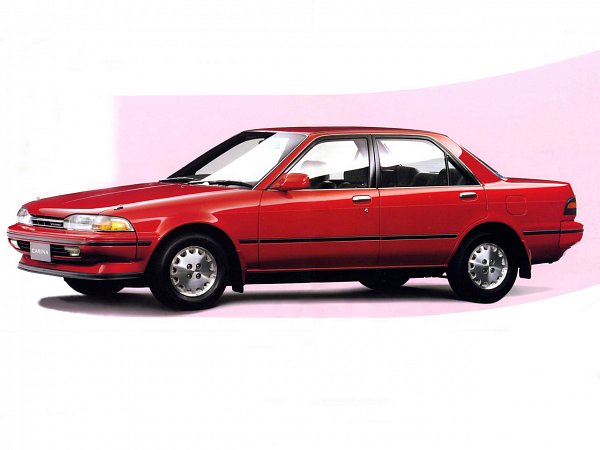 Toyota Carina T170: 5 фото