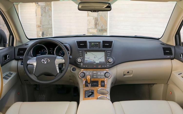 Toyota Highlander: 07 фото
