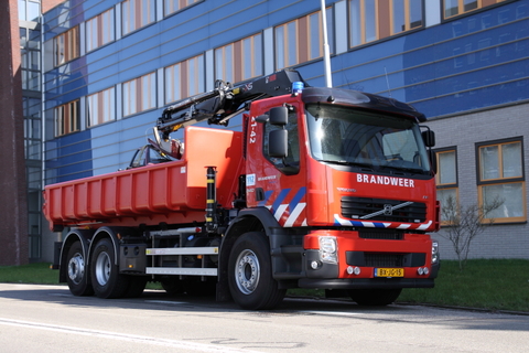 Volvo FE: 2 фото